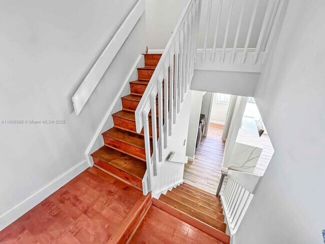 Building Photo - 1015 NW 125th Terrace