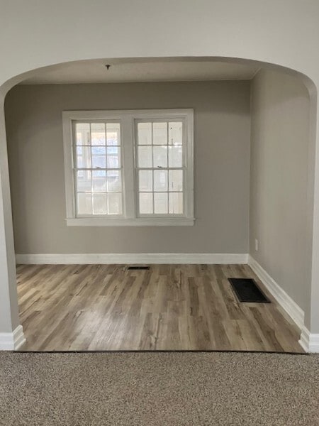 Building Photo - 832 S Fort Ave