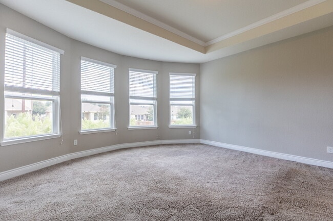 Building Photo - 27462 Paraiso Sands