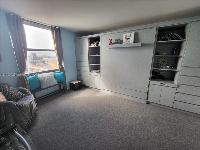 Building Photo - 2301 S Ocean Dr