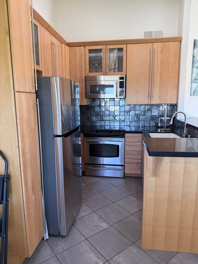 Building Photo - 78125 Crimson Ct