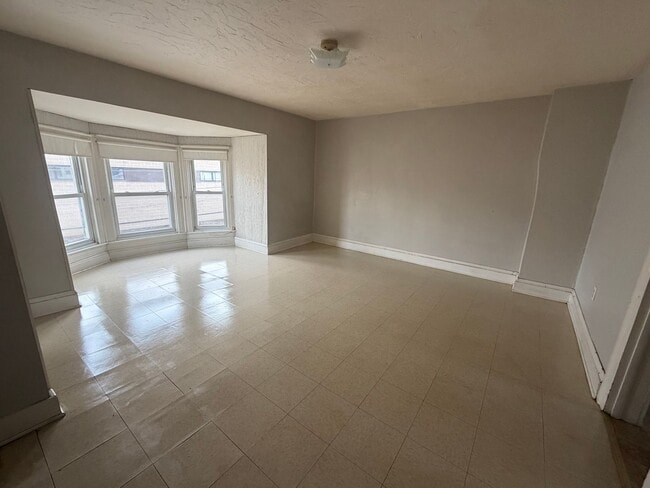 Building Photo - 250 S Pershing Ave