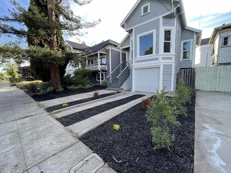 Building Photo - 1640 Everett St