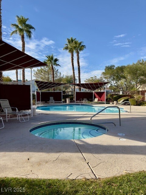 Building Photo - 7885 W Flamingo Rd