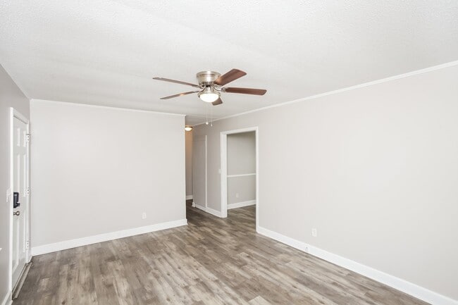 Building Photo - 890 Griffin St