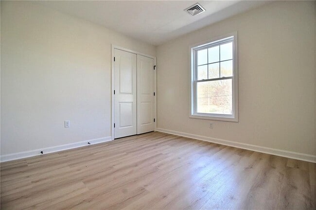 Building Photo - 1 Cottage St