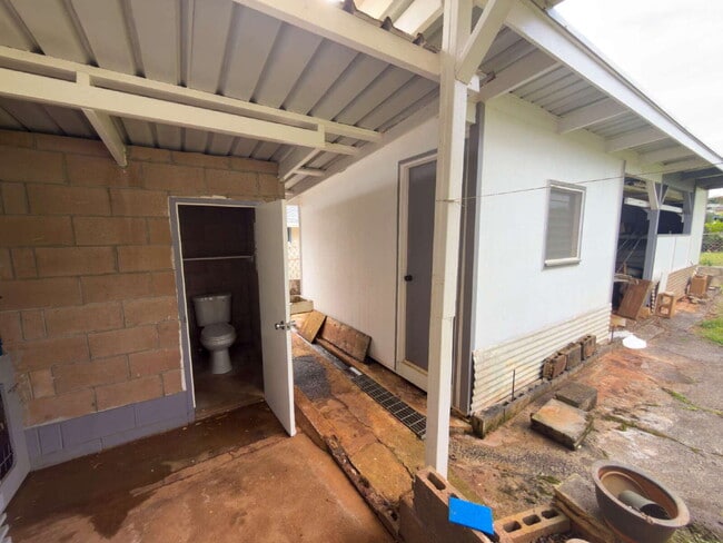 Building Photo - Charming Renovated 2 Bedroom Home with Fenced Yard – Wahiawa