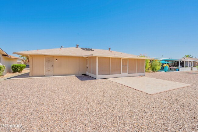 Building Photo - 10733 W Loma Blanca Dr
