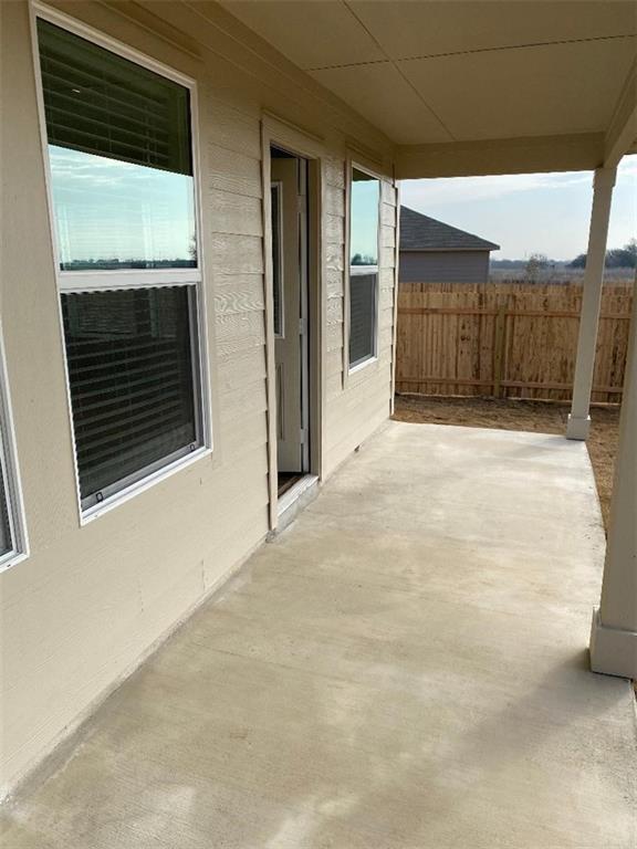 Building Photo - 215 Chickasaw Ln