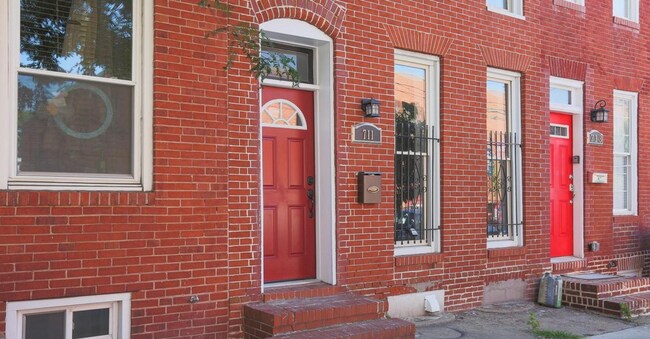 Building Photo - 711 Scott St