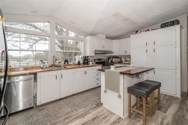 Building Photo - 8540 Boyt Rd