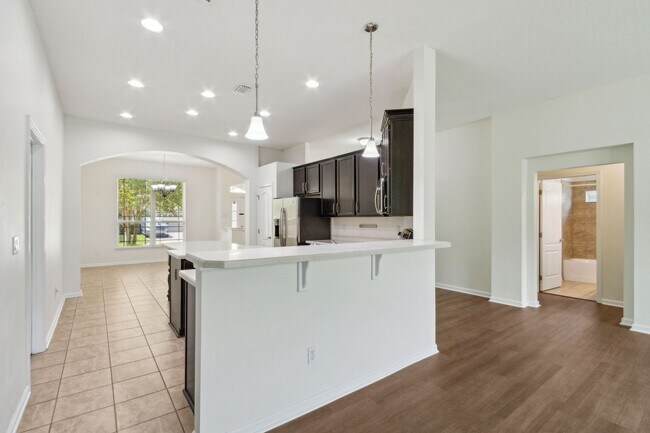 Building Photo - Charming 3-Bedroom Home in The Hideaway – ...
