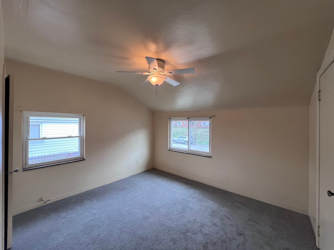 Building Photo - 320 San Juan Dr