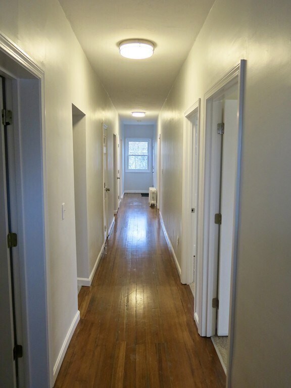 Building Photo - 218 Whitman Ave