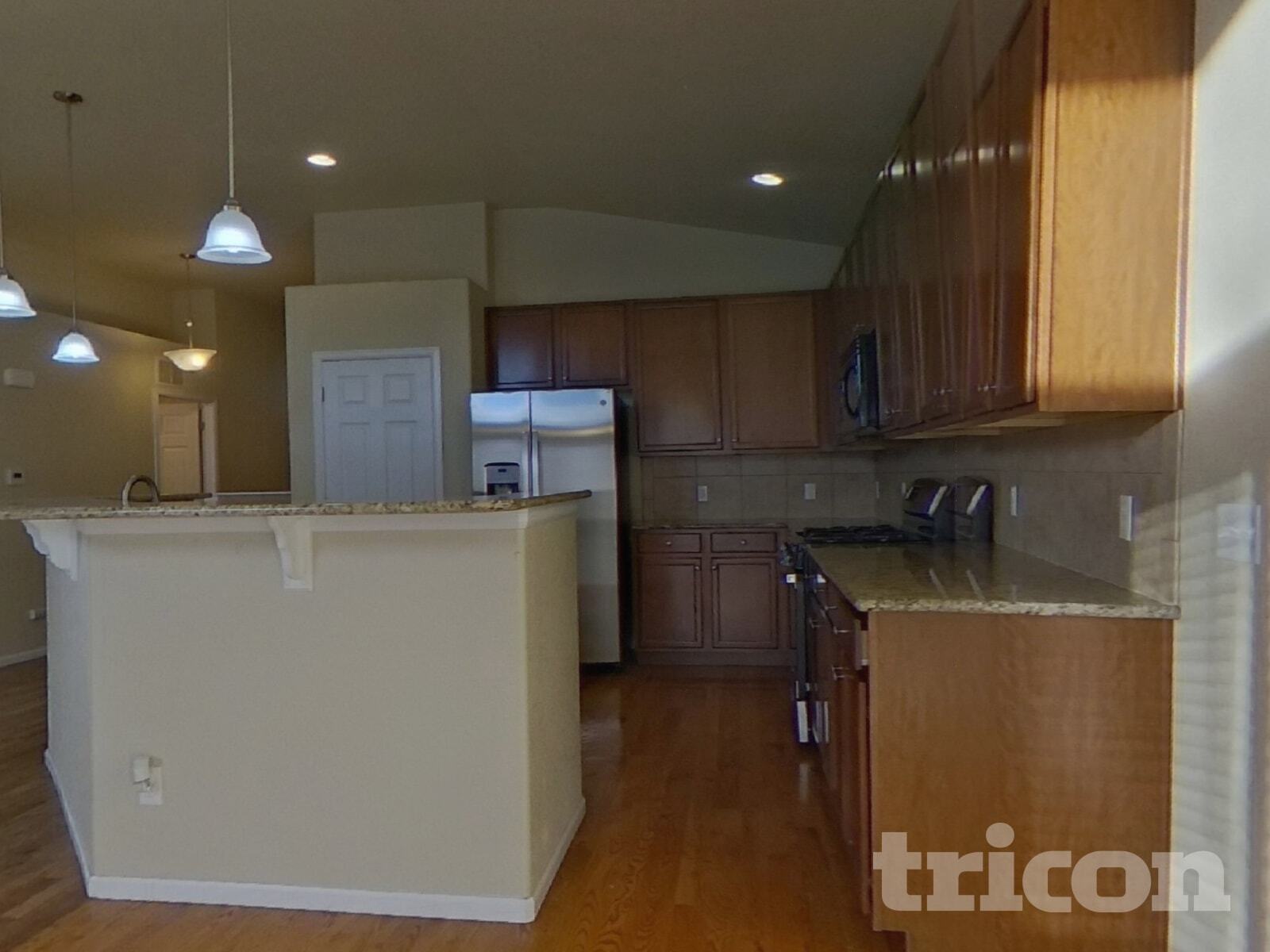 Building Photo - 8378 Hardwood Cir