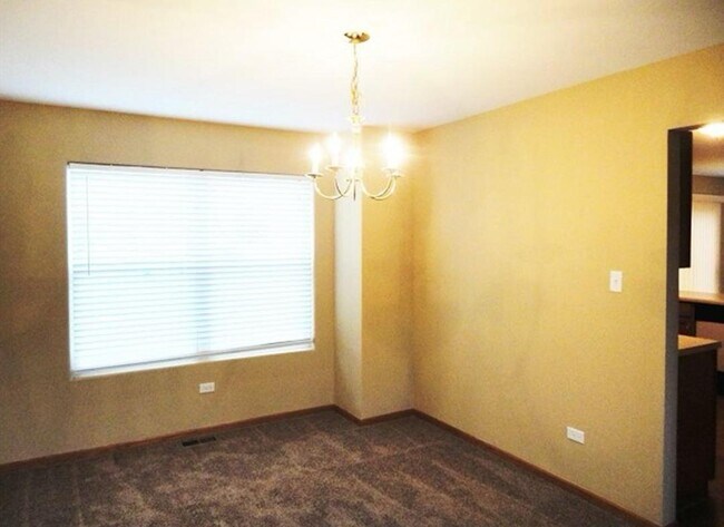 Building Photo - 1408 Lasser Dr