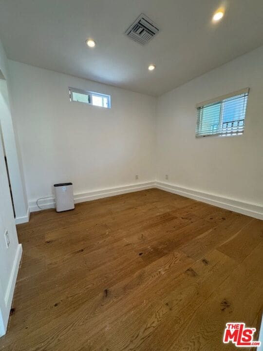 Building Photo - 607 N Gower St