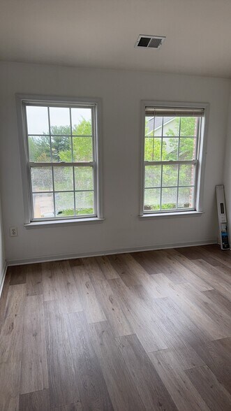 Primary Photo - 4122 Dallas Hutchison St