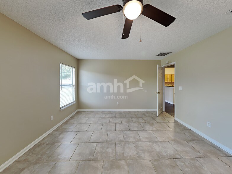 Building Photo - 3154 Fox Squirrel Dr