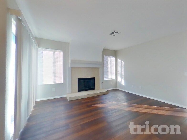 Building Photo - 44238 Gillan Ave