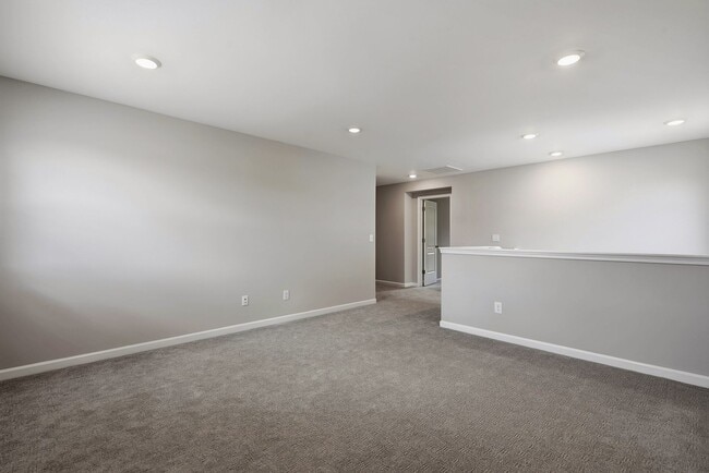 Building Photo - 313 Summer Ranch Dr