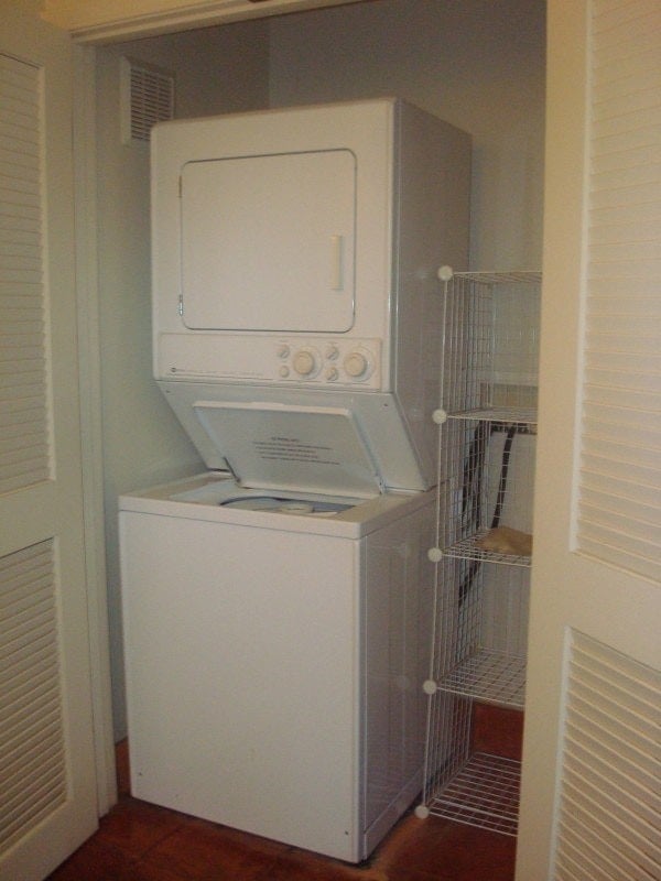 Building Photo - 3631 Manchester Ave