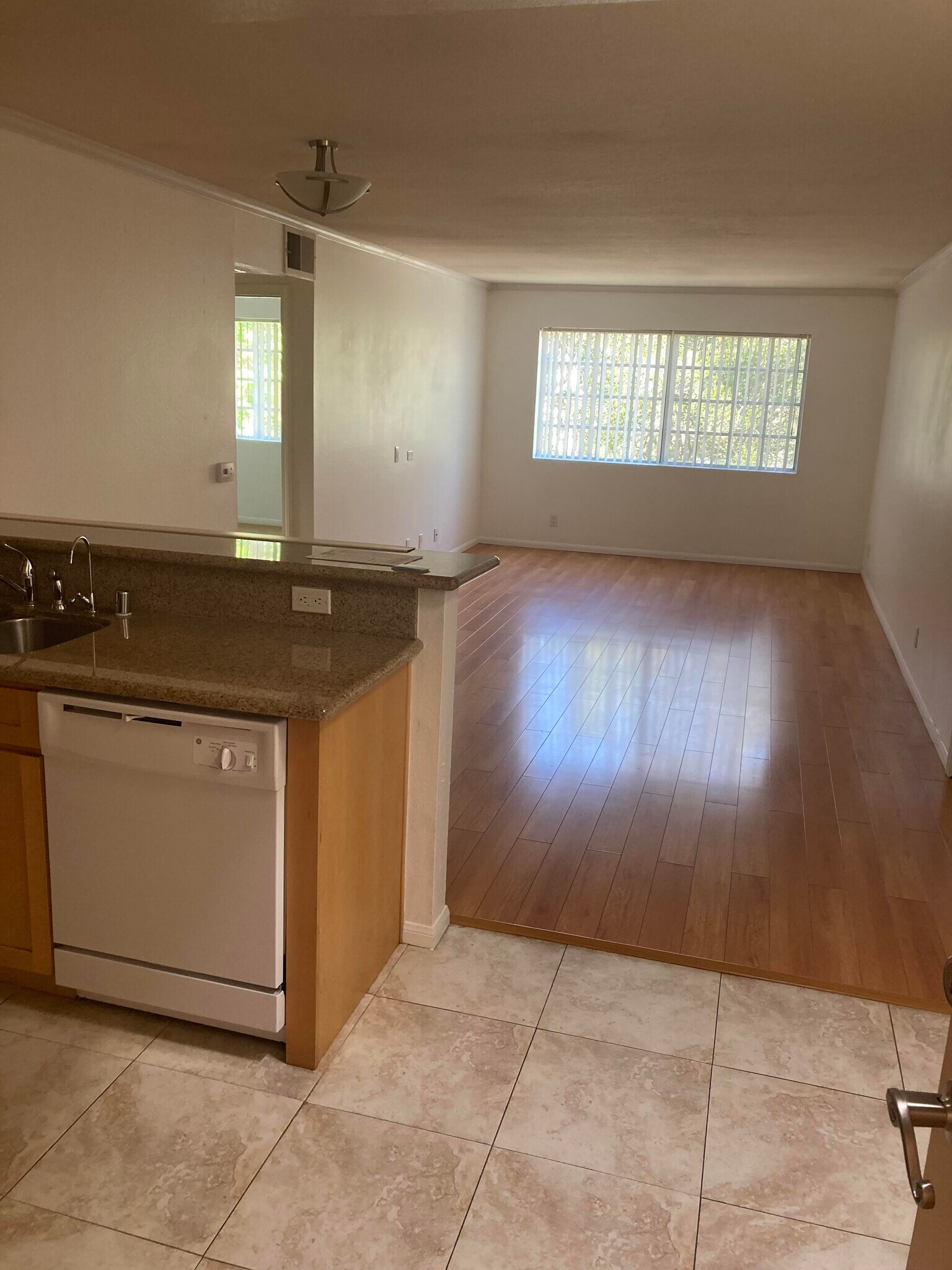 Building Photo - 11252 Peach Grove St