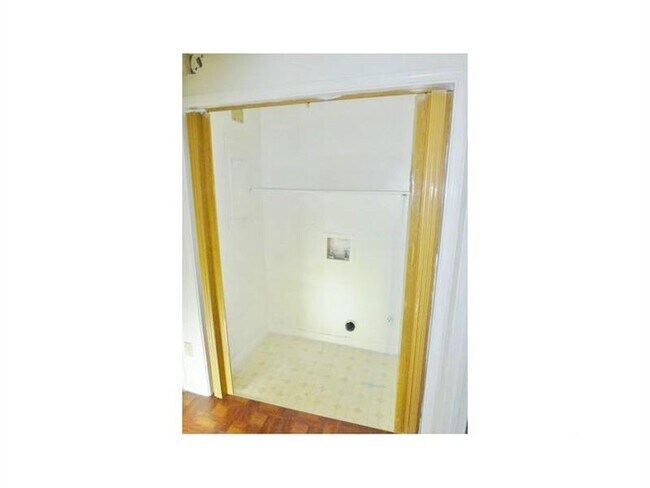 Building Photo - 181 Paper Mill Rd