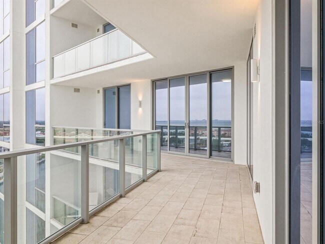 Building Photo - 5120 Marina Wy