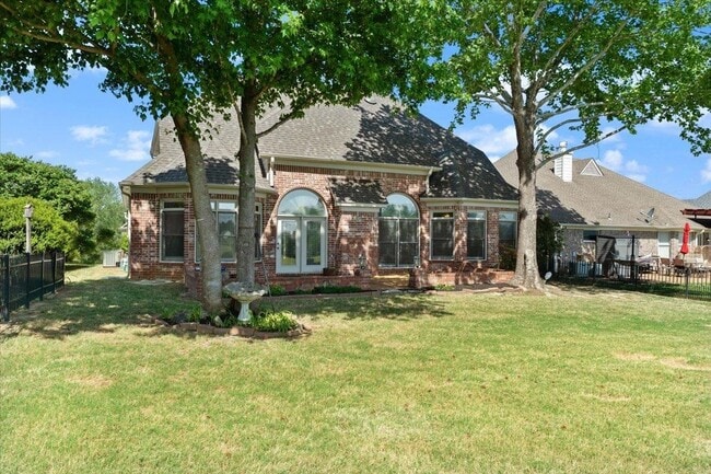 Building Photo - 20 Pine Meadows Ln