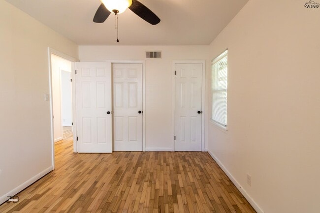 Building Photo - 1624 Sunnyside Ln