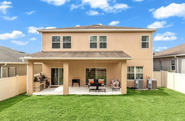 Building Photo - 16750 Abbey Hill Ct