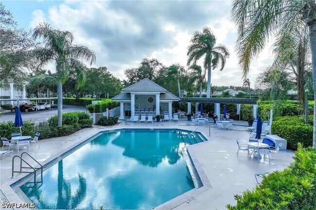 Building Photo - 8161 Twelve Oaks Cir