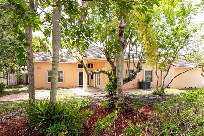 Building Photo - 719 Stanton Dr