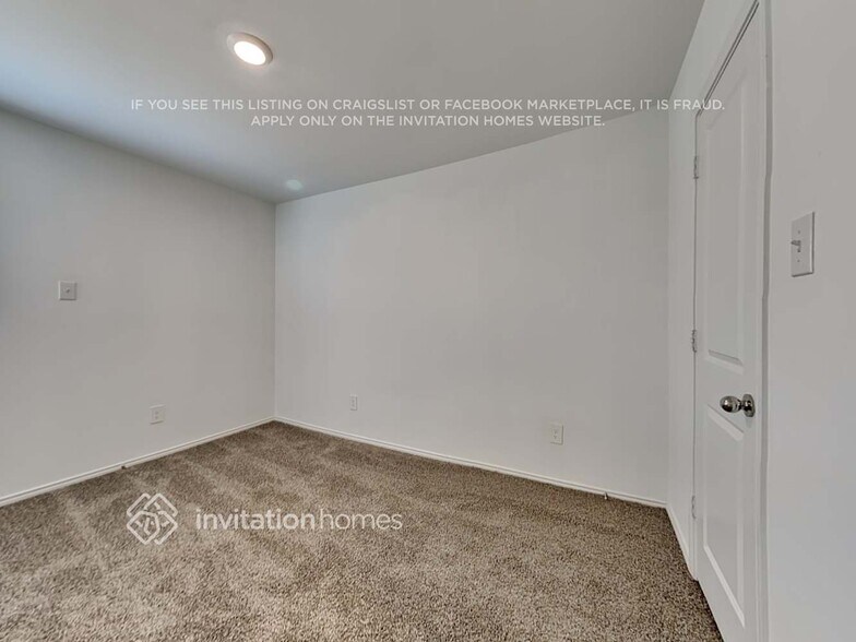 Building Photo - 2928 Greenhorn Ave