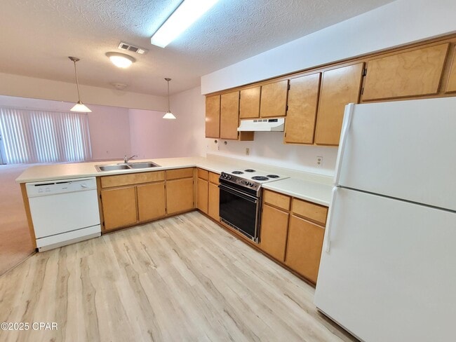 Building Photo - 2026 Baker Ct