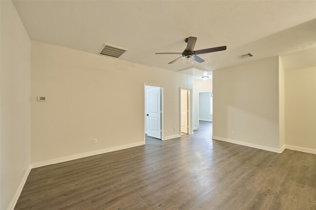 Building Photo - 630 Aulia Ln