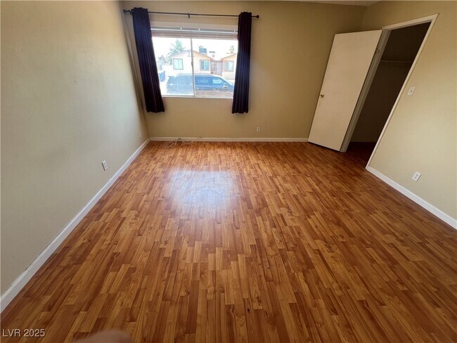 Building Photo - 6430 W Alomar Ave