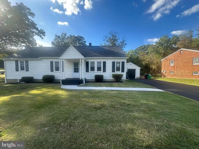 Building Photo - 9125 Allentown Rd