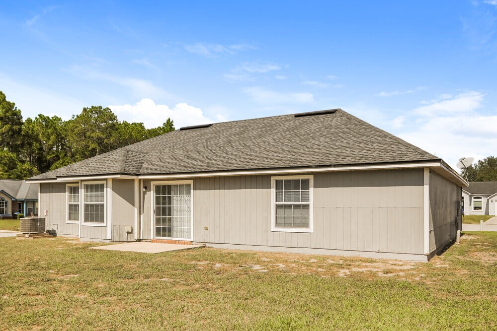 Building Photo - 6621 Delta Post Dr W