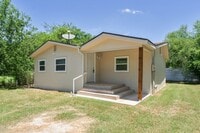 Building Photo - 1000 Qualia Dr