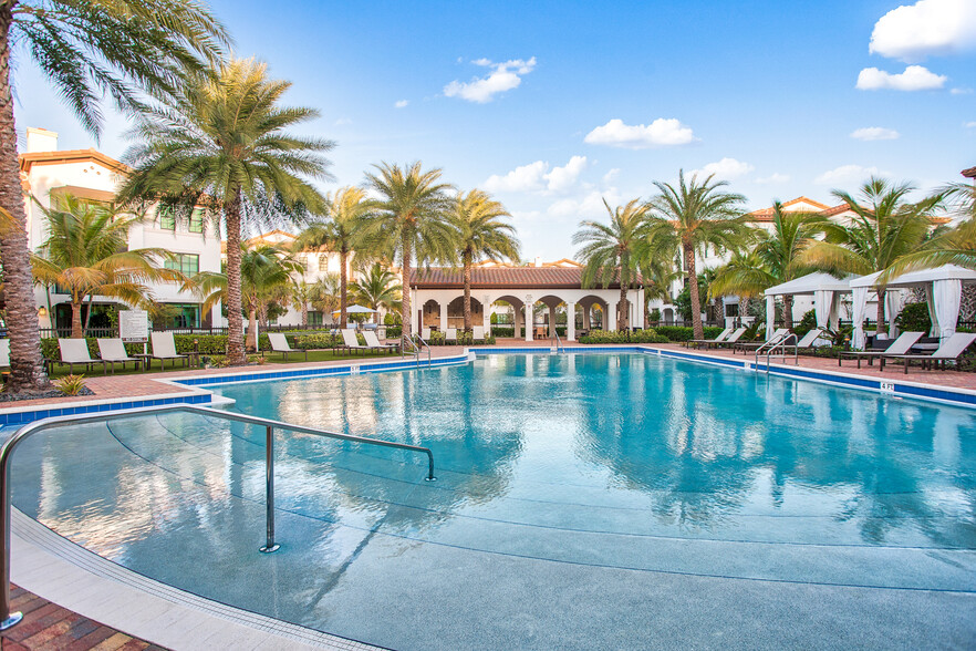 Our location provides easy access to downtown Doral while maintaining a relaxing resort-style living experience - Mirador at Doral by Windsor