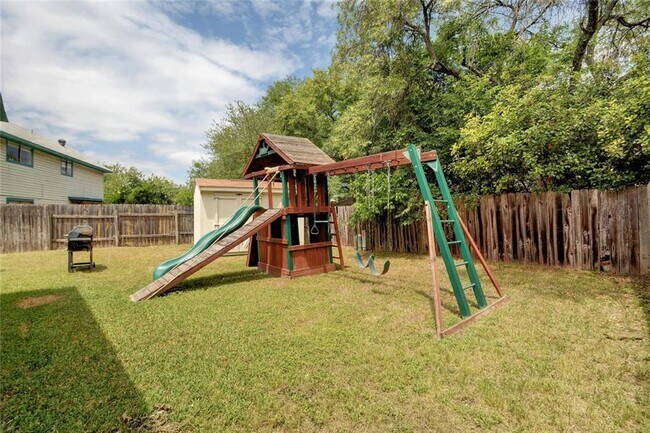 Building Photo - 8203 Beaver Brook Ln