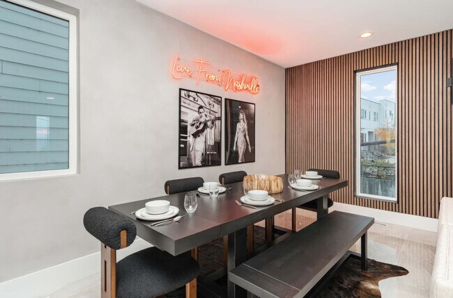 Building Photo - 48 Fern Ave