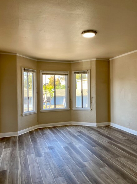 Building Photo - 3201 Beaumont Ave.