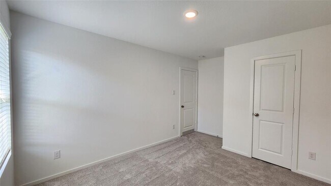 Building Photo - 6303 Geyser Starish Dr