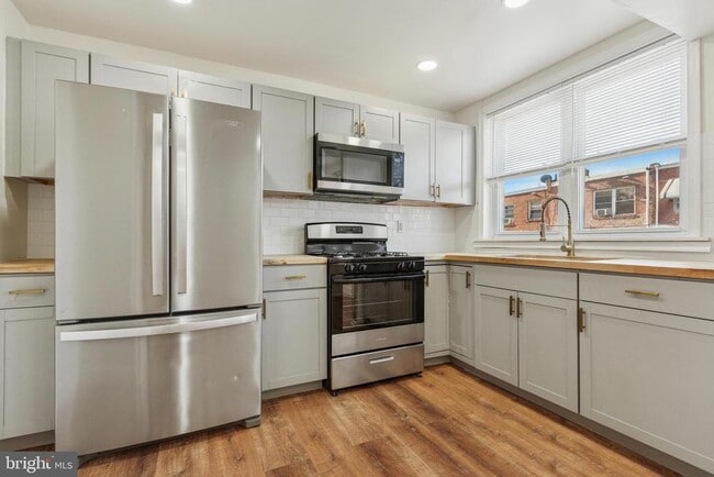 Building Photo - 7816 Thouron Ave