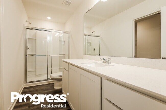 Building Photo - 820 Hydra Ln