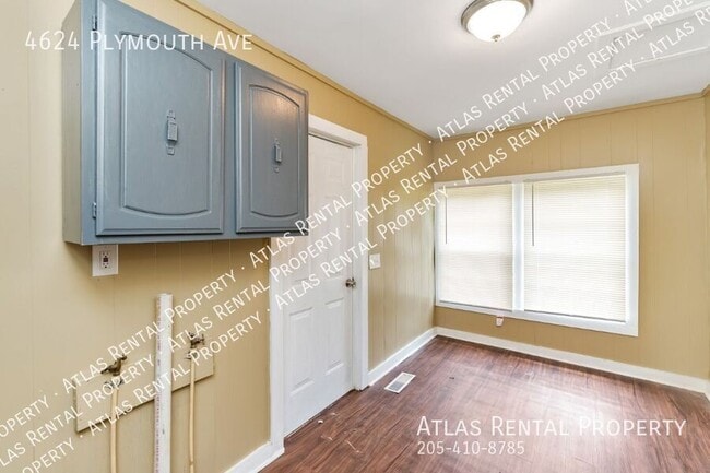 Building Photo - 4624 Plymouth Ave