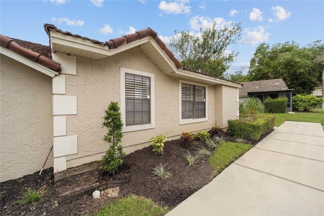 Primary Photo - CHARMING 3/2 VILLA IN VERY NICE NEIGHBORHOOD